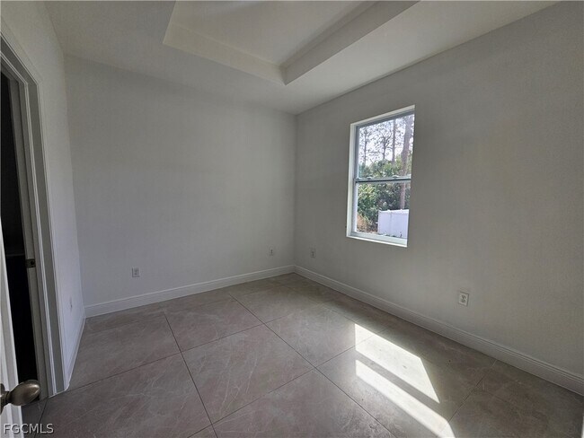 Building Photo - 8753 Buckingham Rd