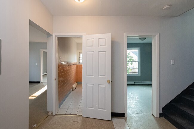 Building Photo - 223 Fairmount Ave