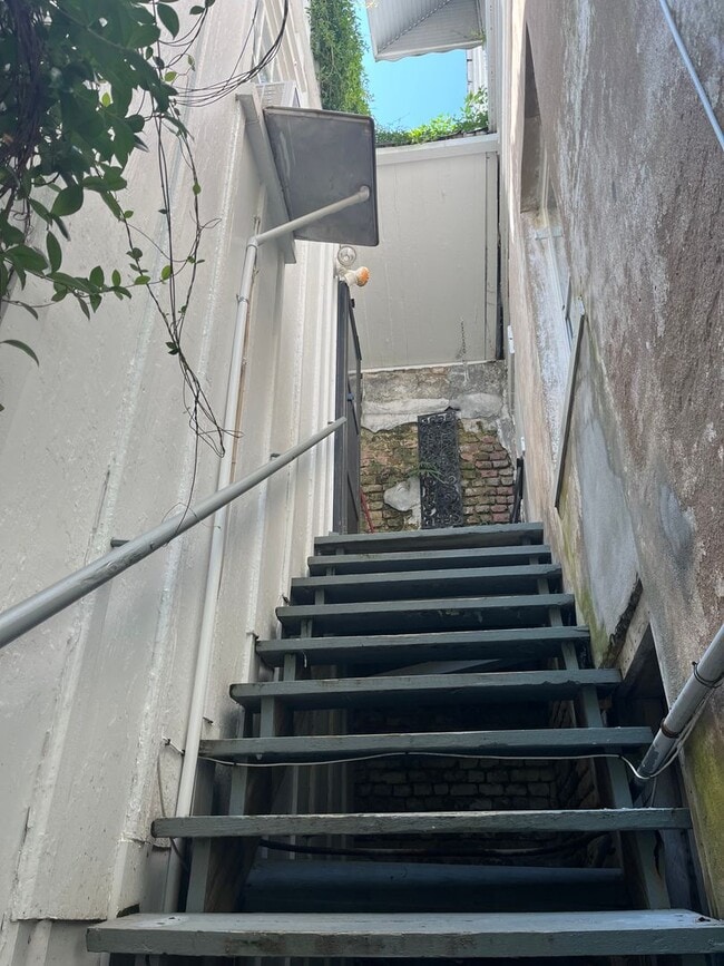 Building Photo - 37 Smith Street