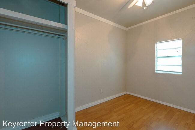 Building Photo - 2 br, 1 bath House - 308 E Greeley Street