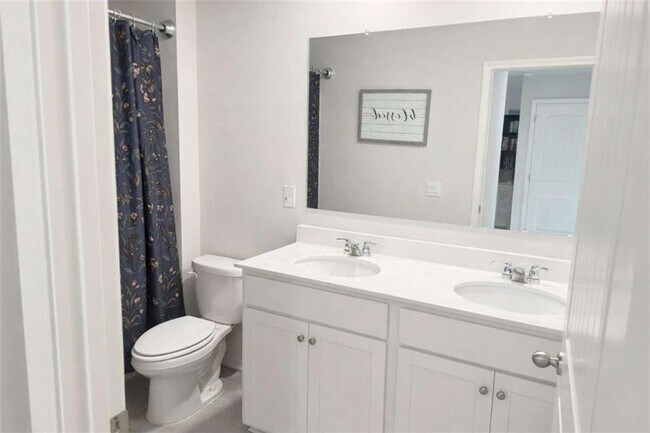 Building Photo - 3190 Greyton Dr