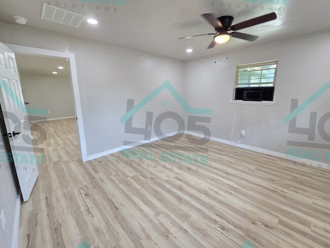 Building Photo - 3 Bedroom near Tinker AFB