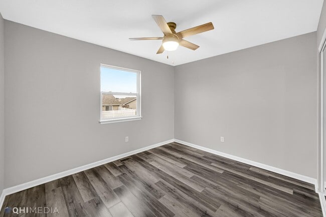 Building Photo - 1218 W 85th Ave