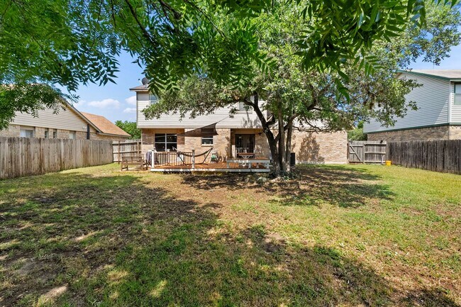 Building Photo - 3 Bedroom/2.5 Bath Northwest Park