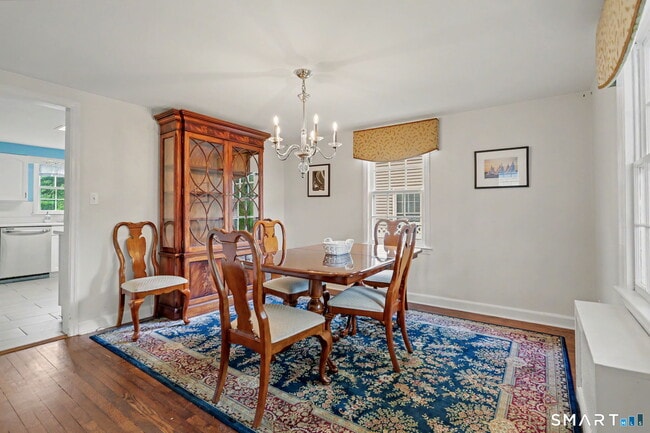 Building Photo - 40 Oakwood Dr