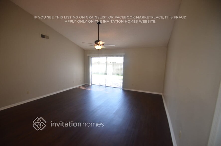 Building Photo - 4806 Foxshire Cir