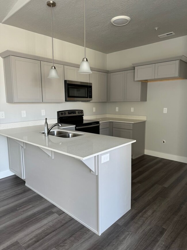 Building Photo - Brand New Condo in the Lehi Exchange Commu...