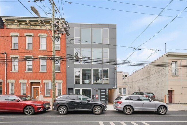 Building Photo - 134 New York Ave