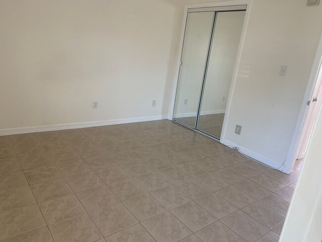 Building Photo - Coquina Key Condo