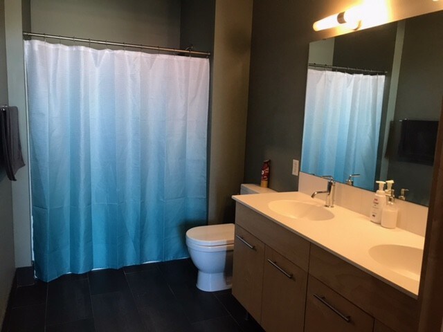 Building Photo - 1211 Lagoon Ave