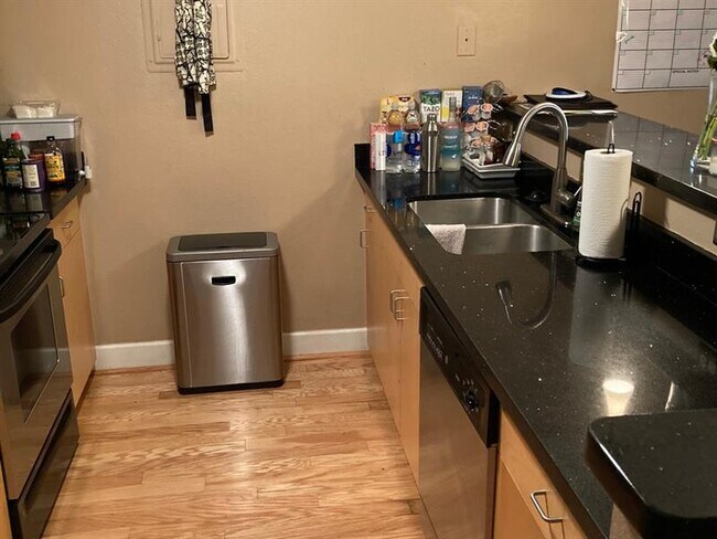 Building Photo - 385 Ralph McGill Blvd NE