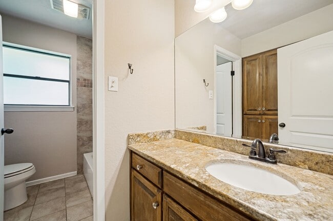 Building Photo - 16115 Wolf Creek St