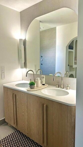 Building Photo - 760 Windtree Way