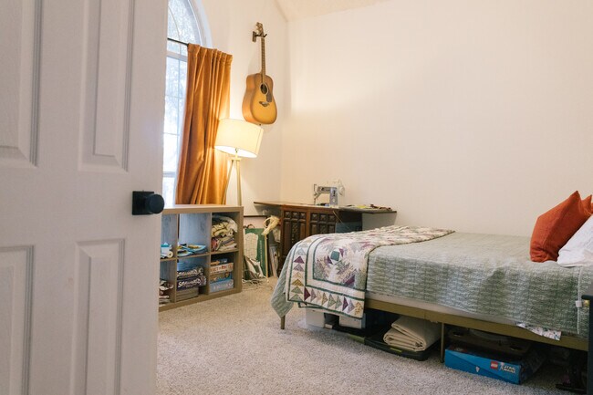 Building Photo - 4812 Buckskin Dr