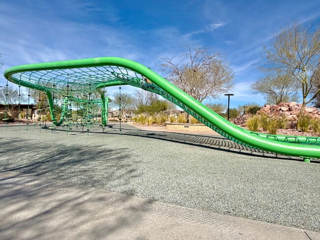 Building Photo - 3 Bedroom Townhome for Rent in Cadence Henderson | Solar Home | Master-Planned Community Near Las...