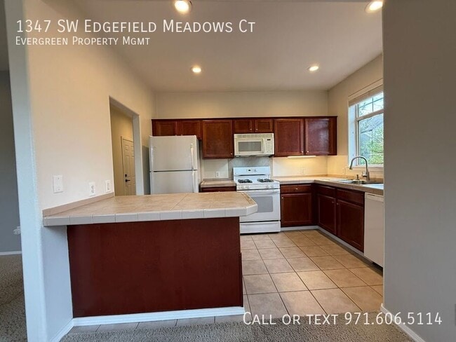 Building Photo - 1347 SW Edgefield Meadows Terrace