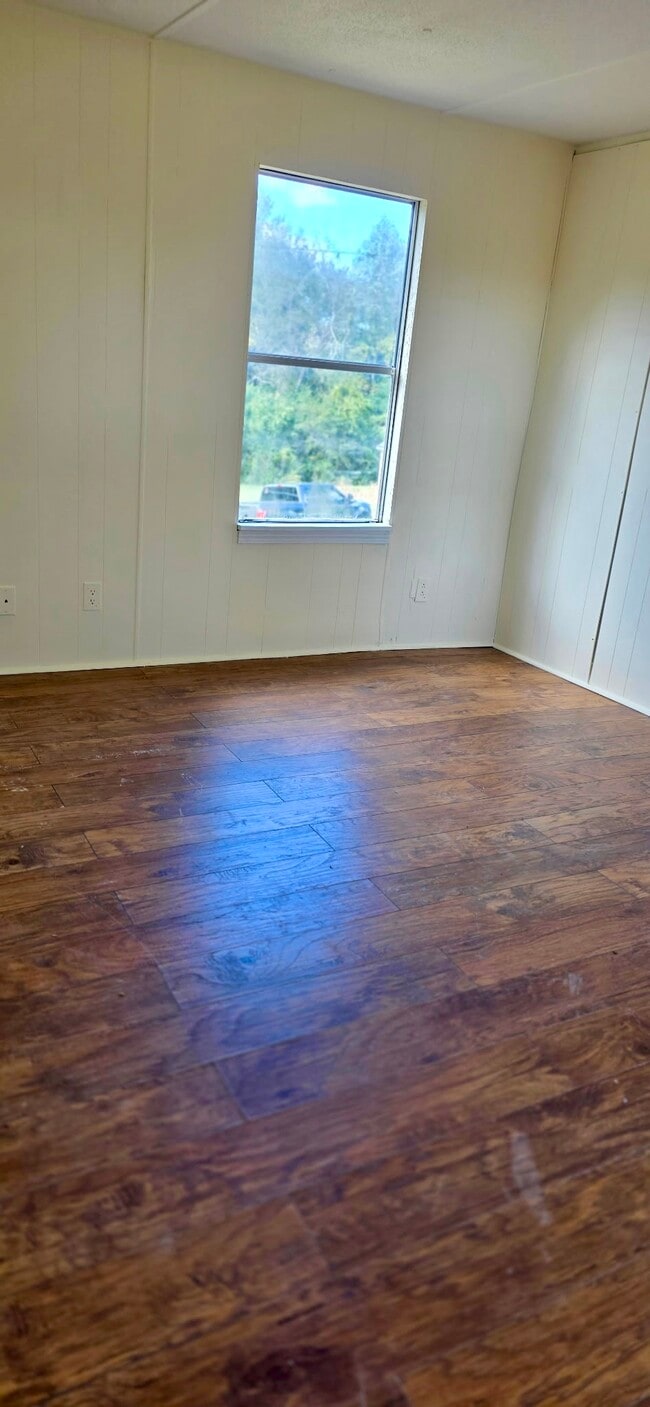 Building Photo - 658 Rices Creek Rd