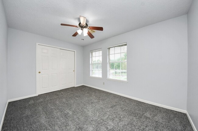 Building Photo - 2102 Gemini St