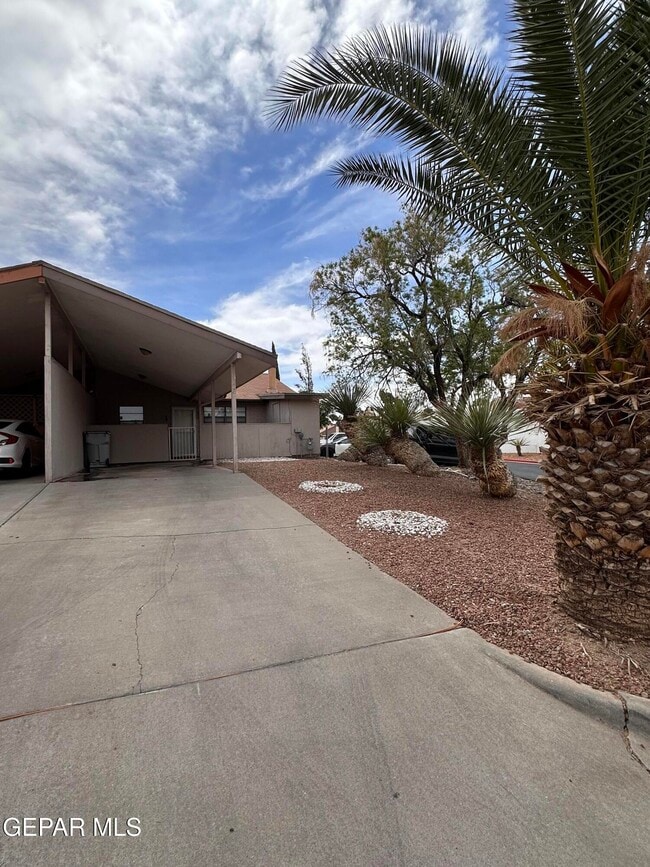 Building Photo - 3228 Isla Cocoa Ln