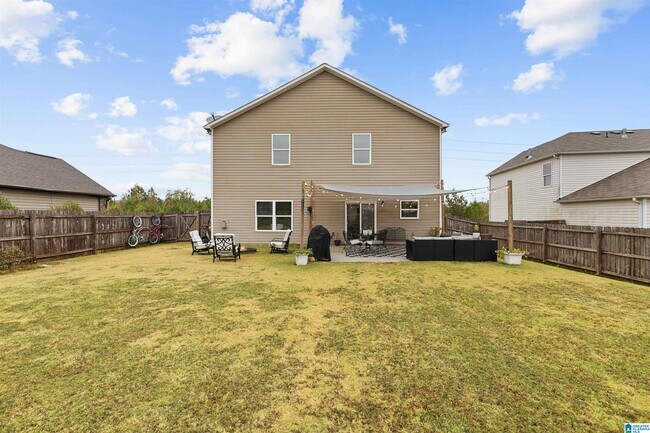 Building Photo - 325 Blackberry Blvd