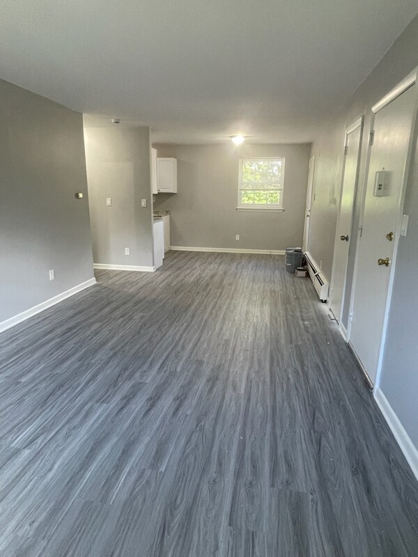 Building Photo - 1570 Willard Ave