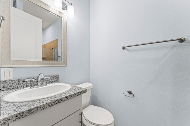 Building Photo - 18841 Elegance Ave