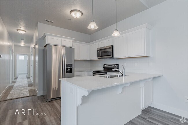 Building Photo - 1813 W Newcastle Ln