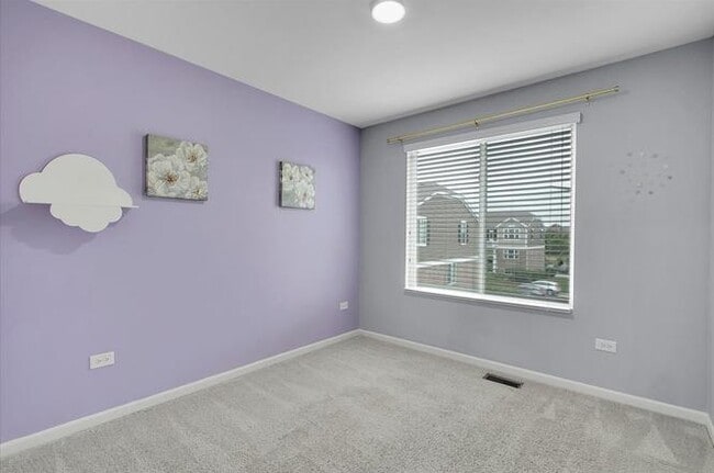 Building Photo - 912 Bradford Dr