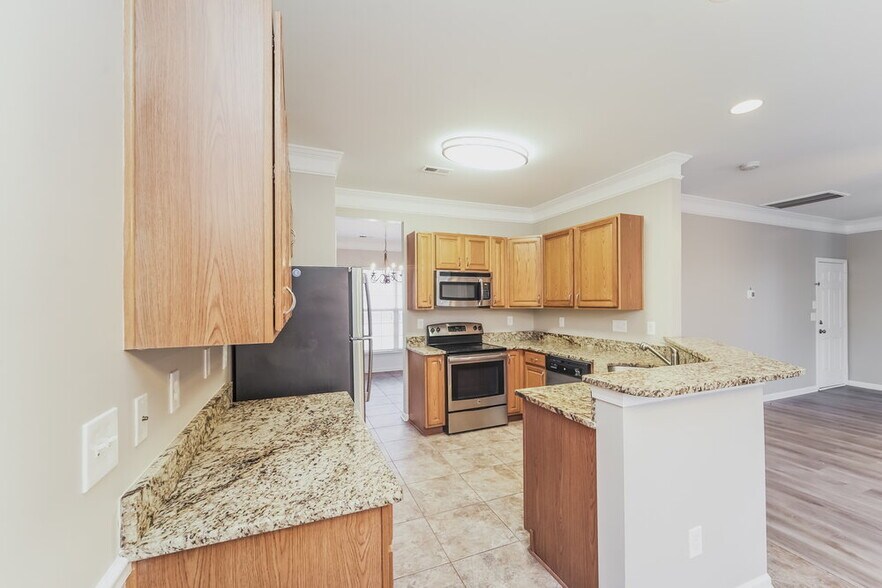 Building Photo - 331 Mountain Quail Dr