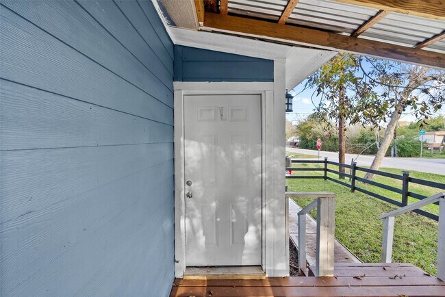 Building Photo - 4126 Paladino St