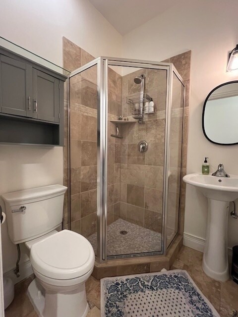 Building Photo - 1823 N Fairfield Ave