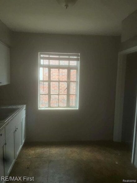 Building Photo - 14338 Lauder St