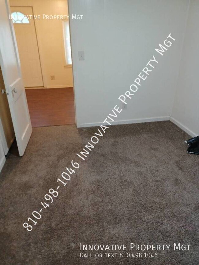Building Photo - Recently refinished 3 bedroom , 1 bath home!