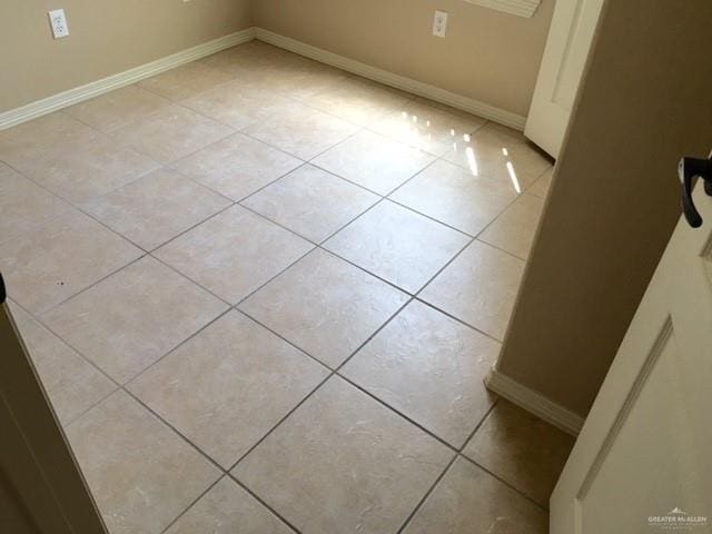 Building Photo - 14 W Fig Ave