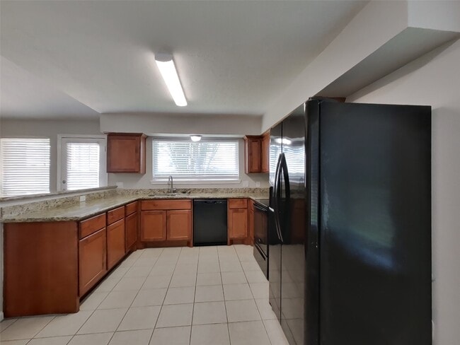 Building Photo - 7318 Foxway Ln
