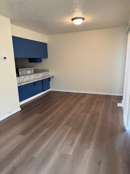 Dining room - 141 47th Ave SE