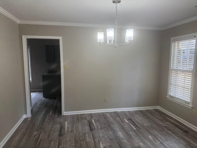 Building Photo - 3991 Birch Glen Dr