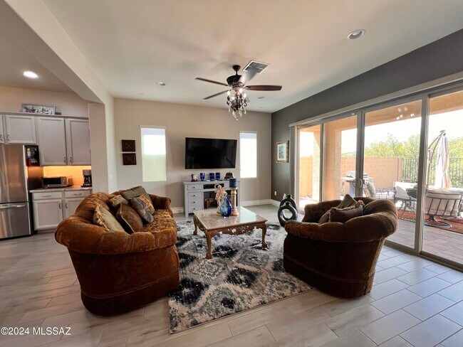 Building Photo - 13289 N Rainbow Cactus Ct