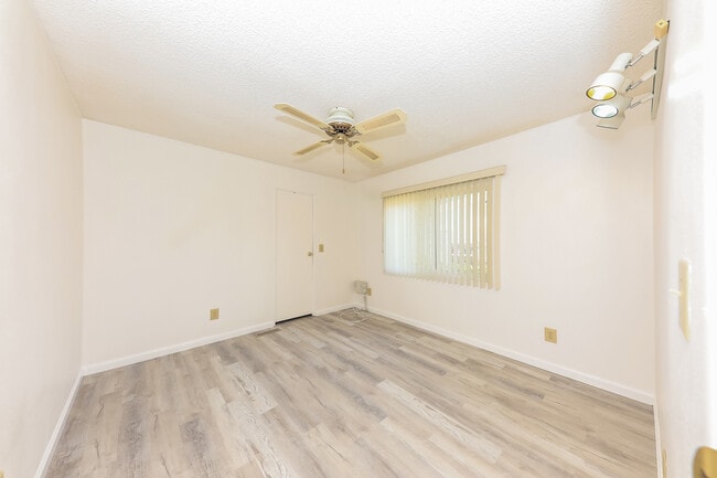 Building Photo - 2953 Manzanita Way