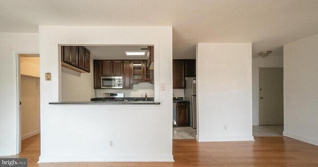 Building Photo - 525 N Armistead St