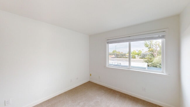 Building Photo - 400 Alameda del Prado