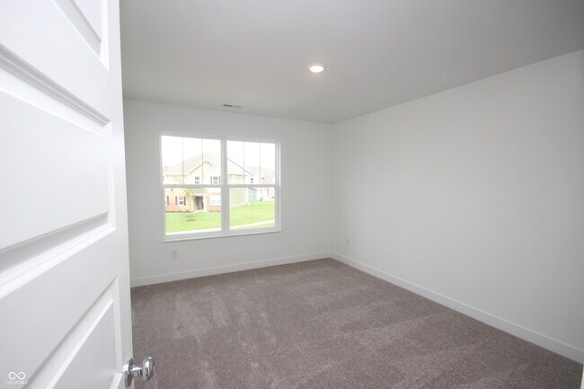 Building Photo - 7291 Standish Ln