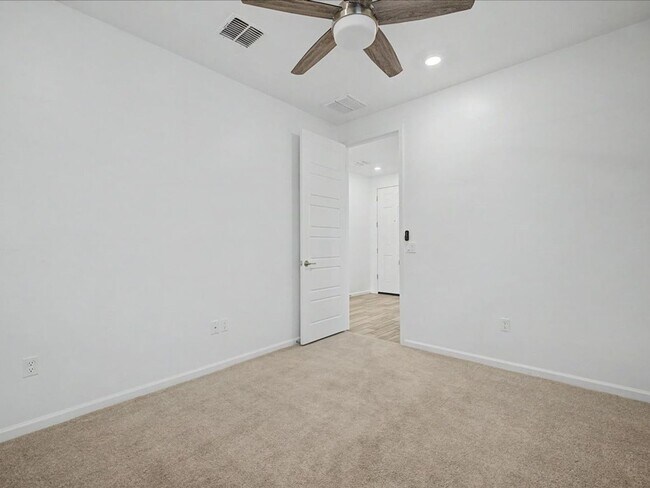 Building Photo - Spacious 4-Bedroom Home in Rocking K with Modern Finishes & Resort-Style Community Amenities!