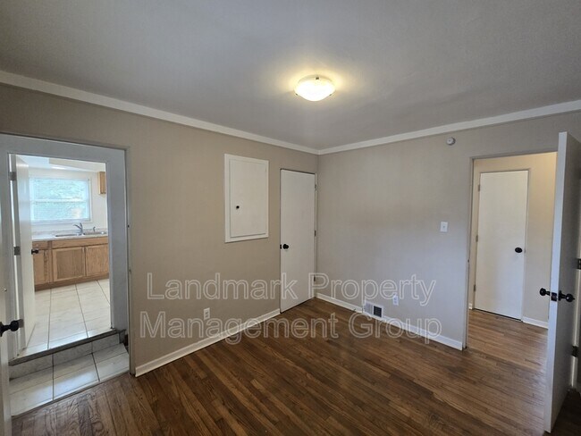 Building Photo - 19514 Woodbine St