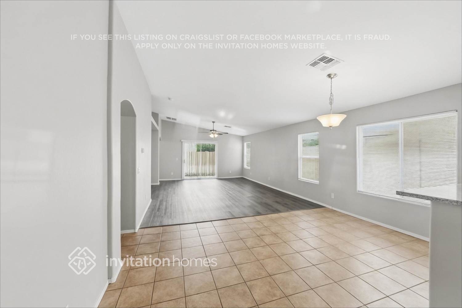 Building Photo - 15265 W Monroe St