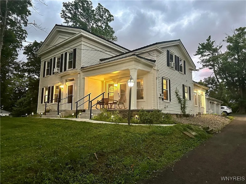 Building Photo - 4879 California Rd