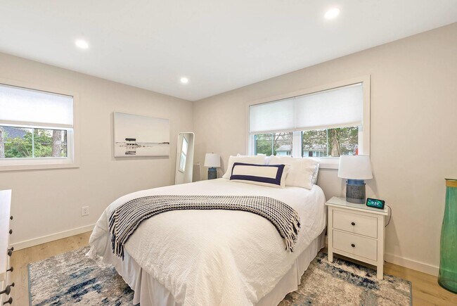 Building Photo - 104 W Tiana Rd