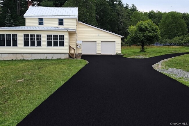 Building Photo - 31 McCormick Rd