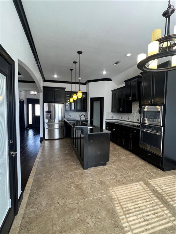 Building Photo - 2201 SW Montana Ave