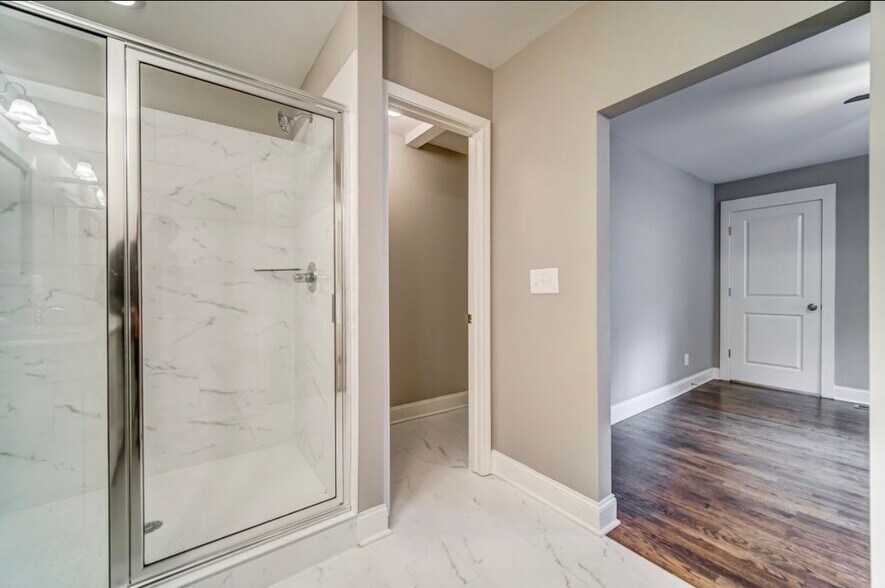 Building Photo - 1384 Westmont Rd SW